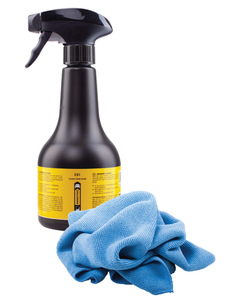 Reinigungsset für pulverbeschichtete Treppen